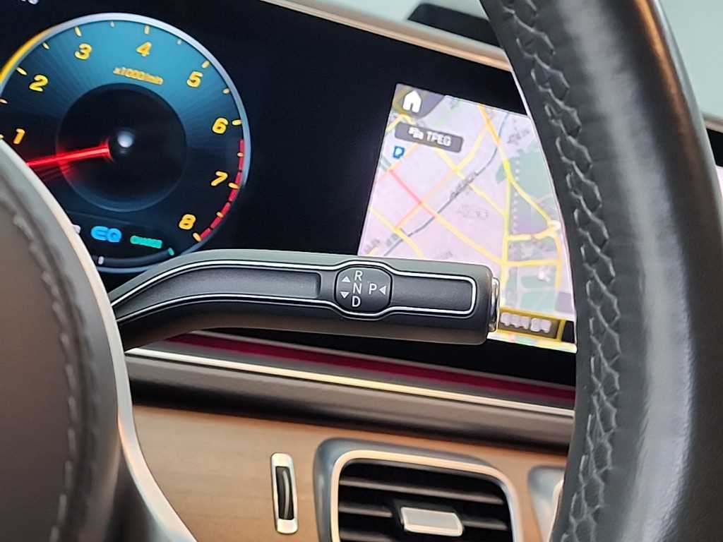 Mercedes Benz GLE Class - Vista 8