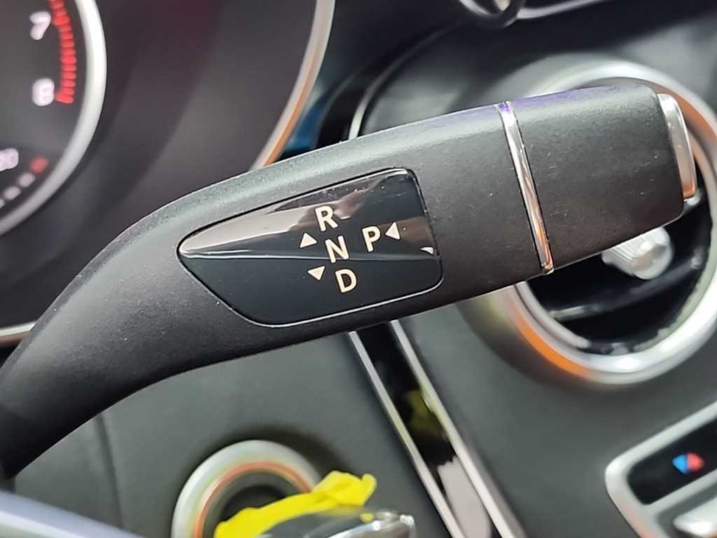 Mercedes Benz C Class - Vista 8