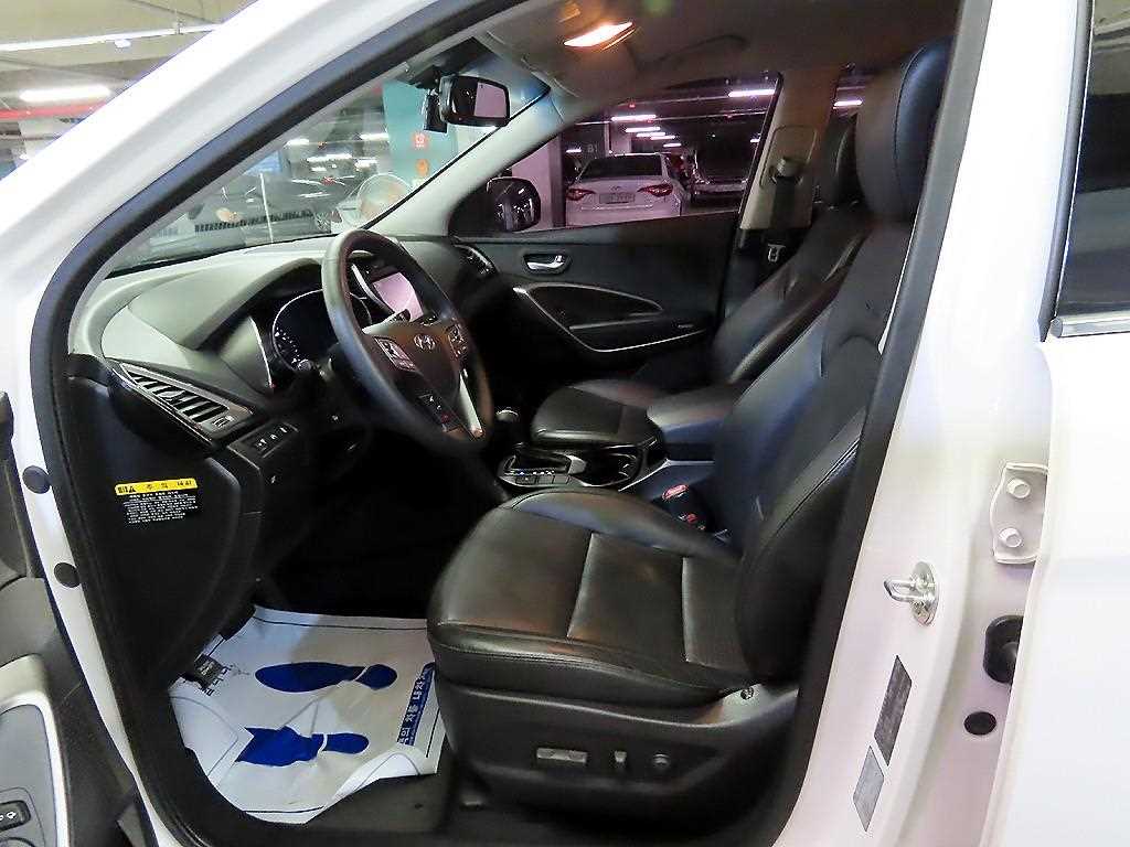 HYUNDAI Santa Fe - Vista 6