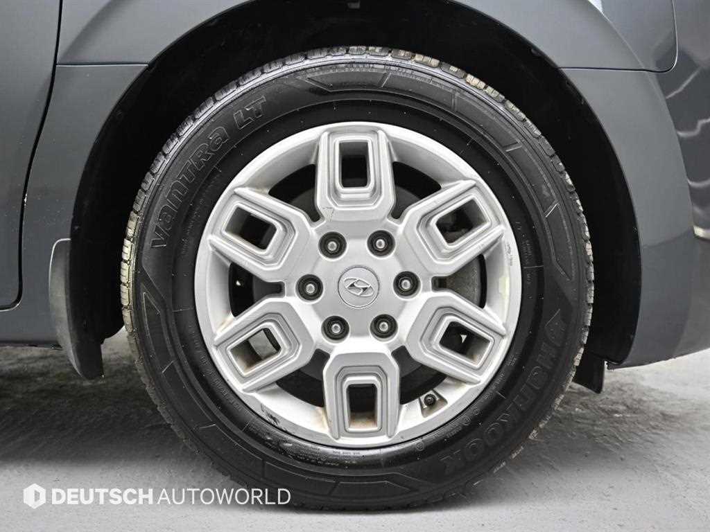 HYUNDAI Staria - Vista 6