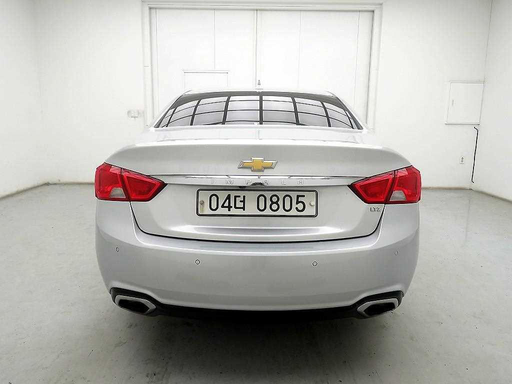 Chevrolet Impala - Vista 3