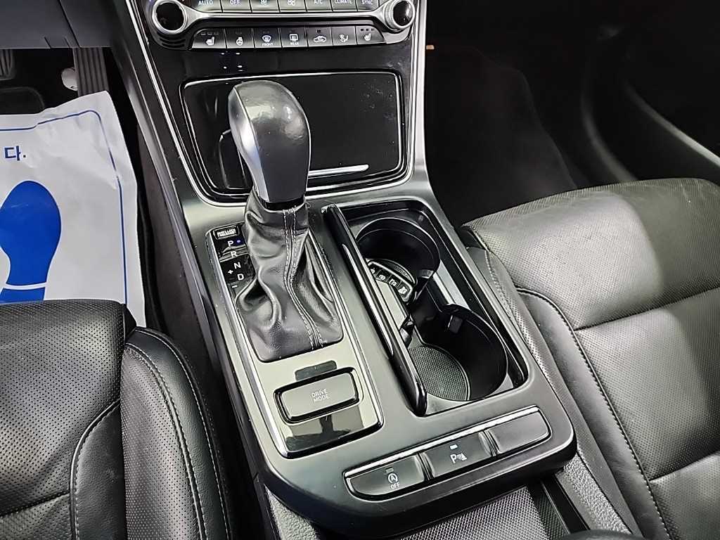 HYUNDAI Grandeur - Vista 8