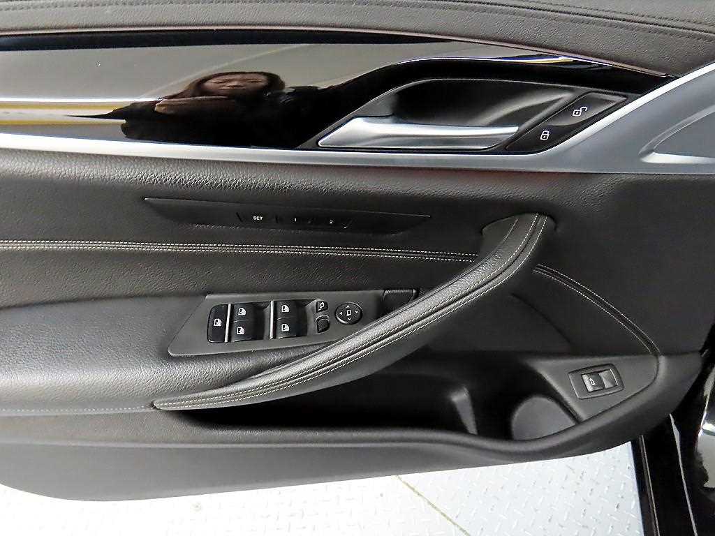 BMW 5 Series - Vista 11