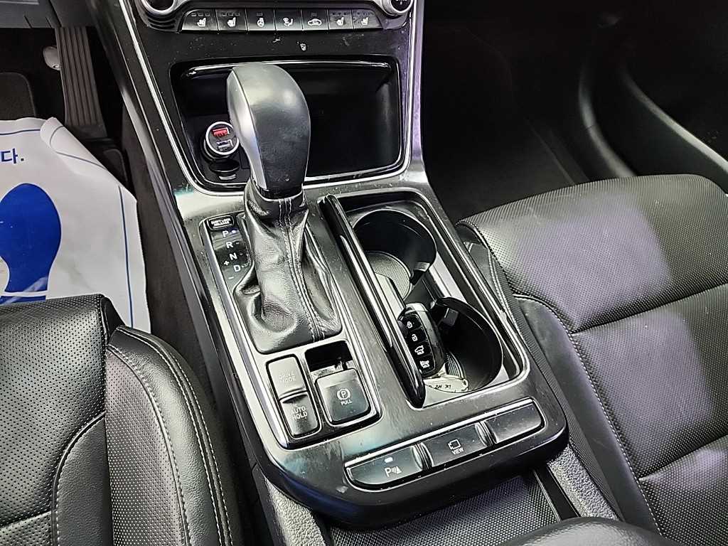 HYUNDAI Grandeur - Vista 8