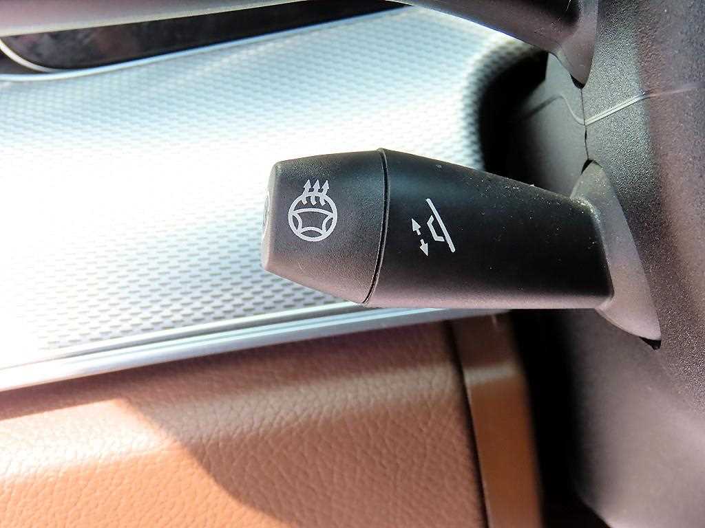 Mercedes Benz E class - Vista 12