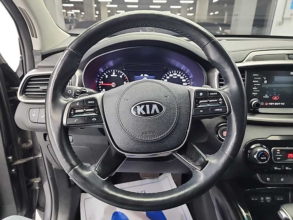 KIA Sorento - Vista 9