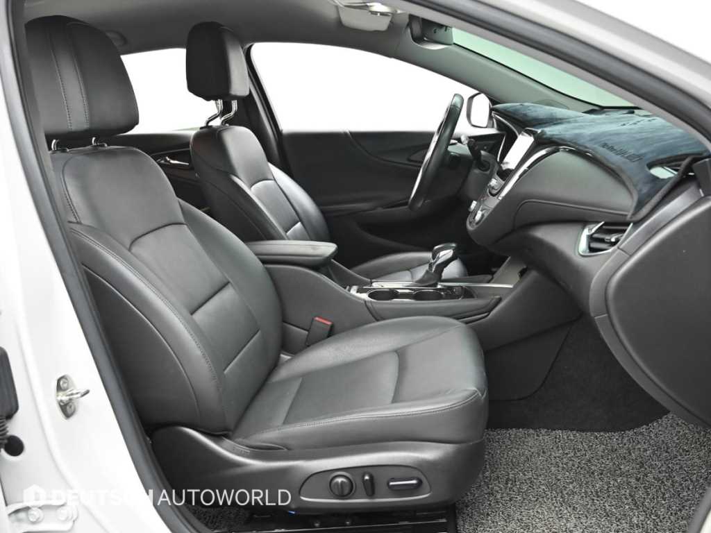 Chevrolet Malibu - Vista 10