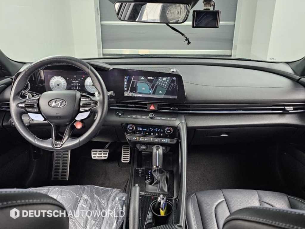 HYUNDAI Avante - Vista 7