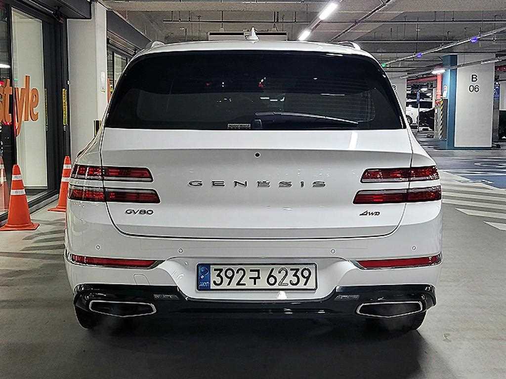 Genesis GV80 - Vista 5