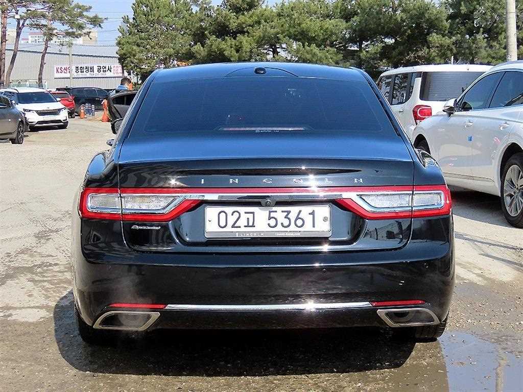 Lincoln Continental - Vista 4