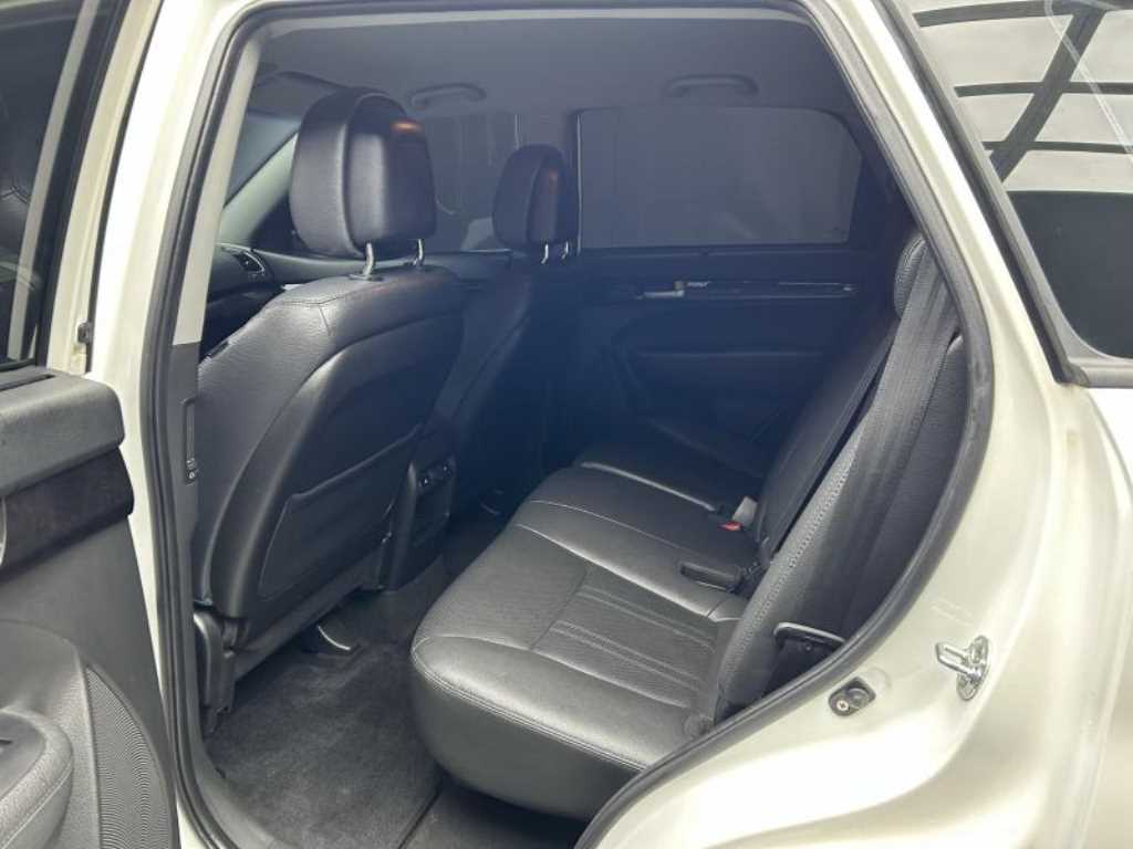 KIA Sorento - Vista 6