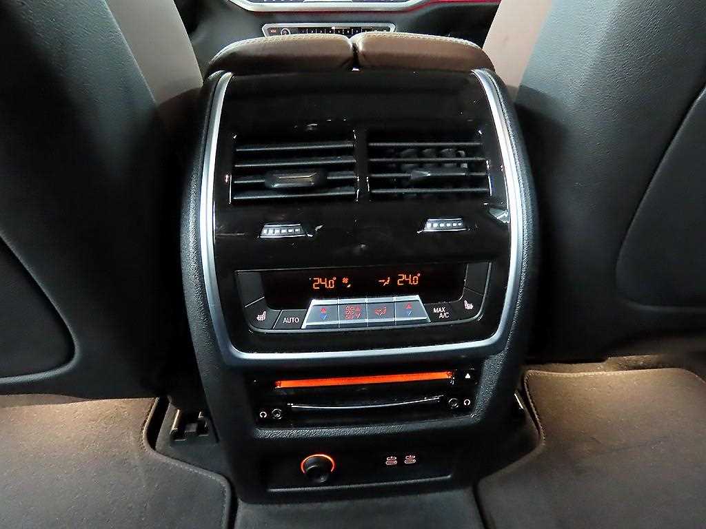 BMW X7 2022 Negro - Importación desde Corea - HF Imports Iquique - Foto 13