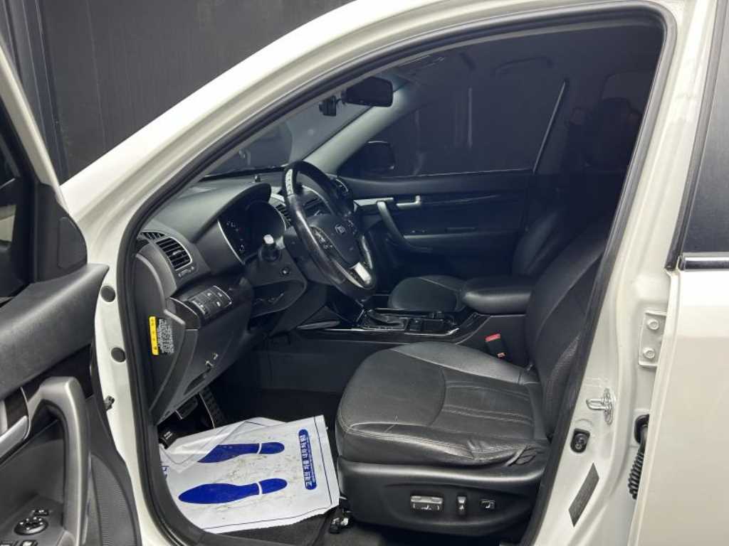 KIA Sorento - Vista 7