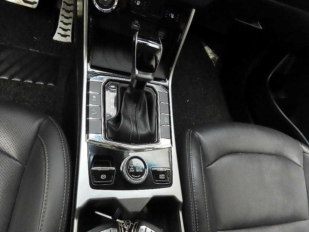 Ssangyong Korando - Vista 10