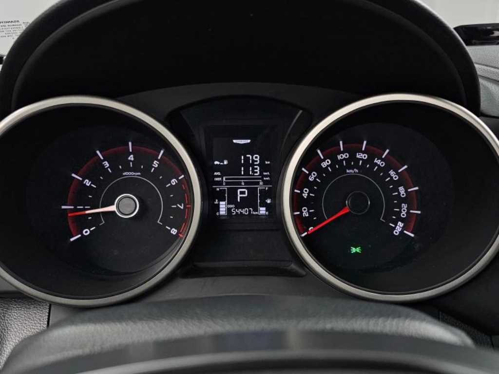 Ssangyong Tivoli - Vista 8