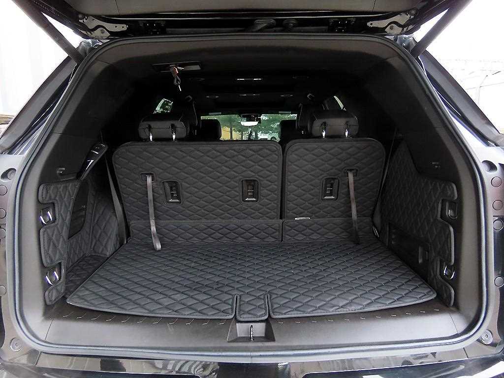 Chevrolet Travers 2022 Negro - Importación desde Corea - HF Imports Iquique - Foto 17