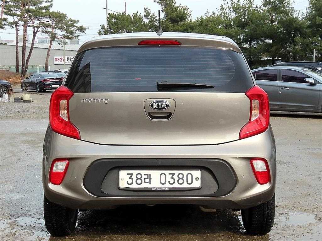 KIA Morning - Vista 4