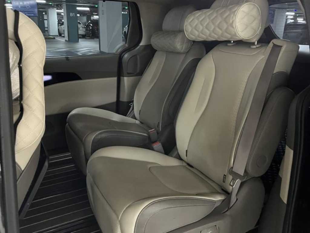 KIA Carnival - Vista 6