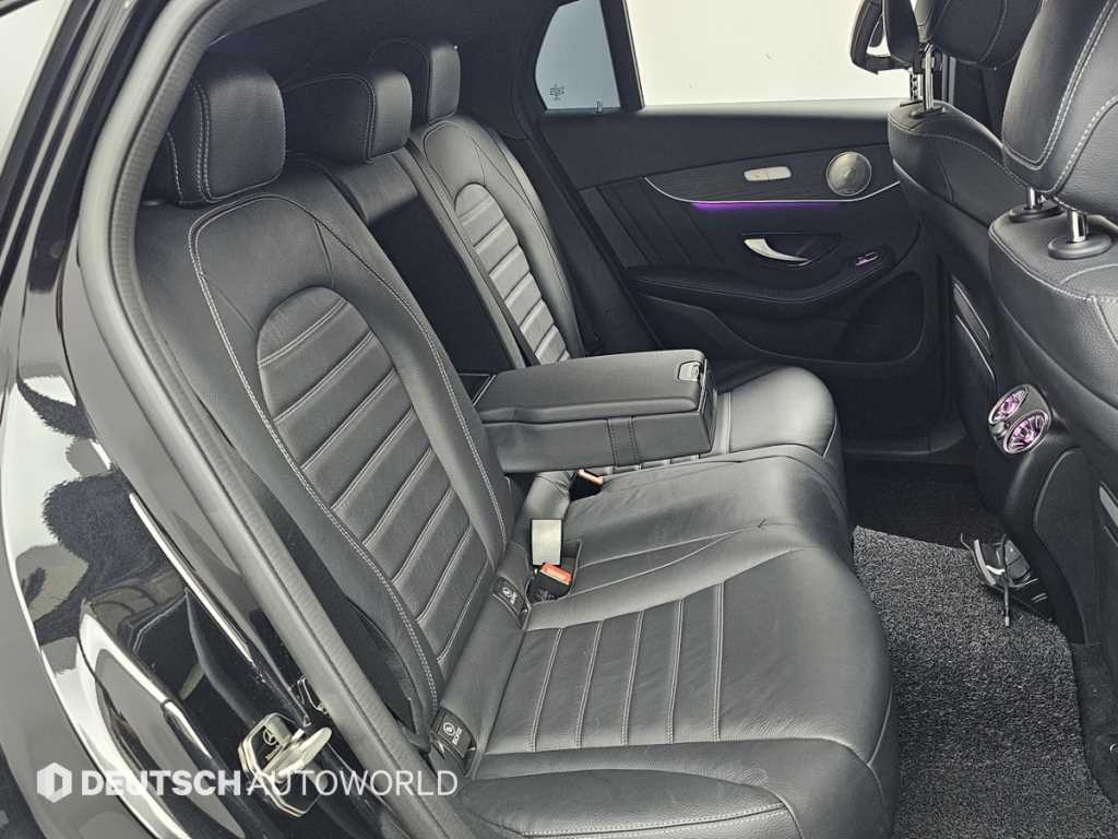 Mercedes Benz GLC Class - Vista 12