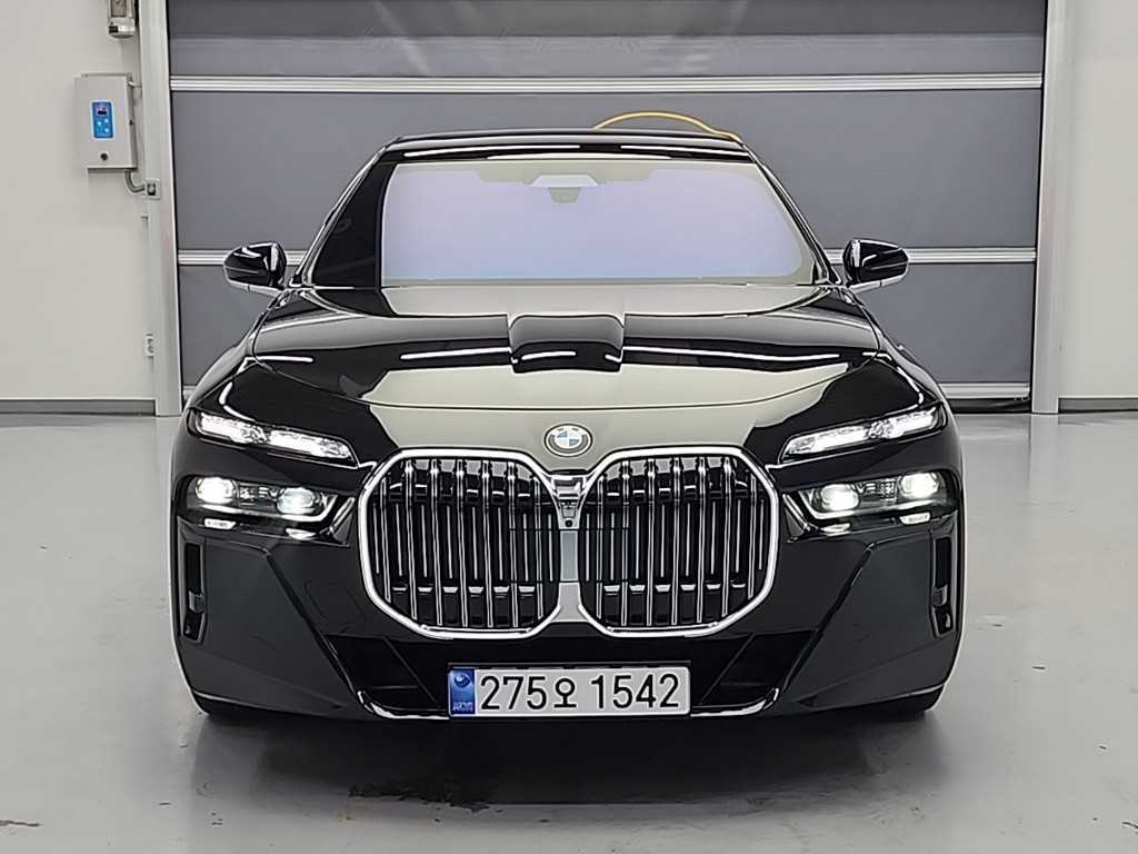 BMW 7 Series - Vista 2