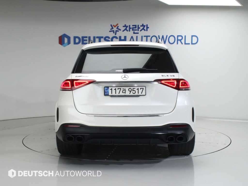 Mercedes Benz GLE Class - Vista 4