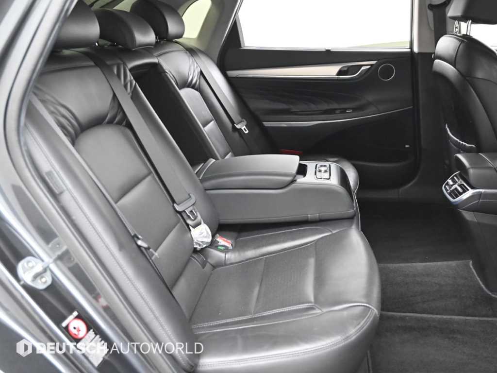 HYUNDAI Grandeur - Vista 12