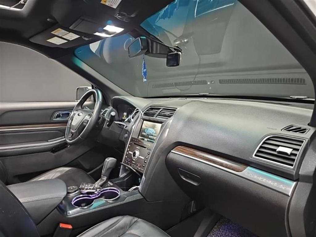 Ford Explorer 2016 Blanco - Importación desde Corea - HF Imports Iquique - Foto 17