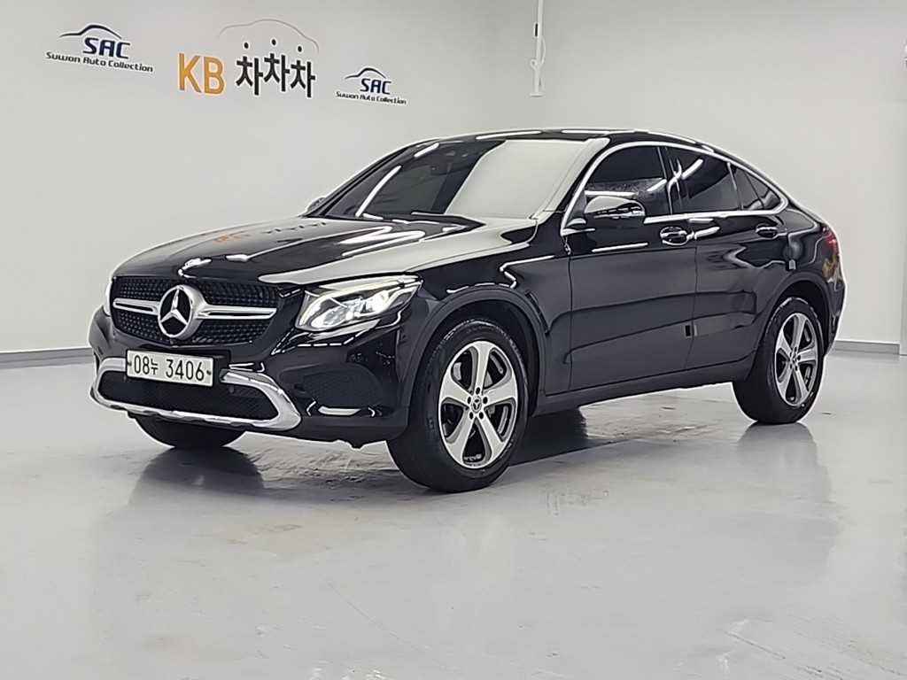 Mercedes Benz GLC Class 2019 Negro - Importación desde Corea - HF Imports Iquique - Foto 1