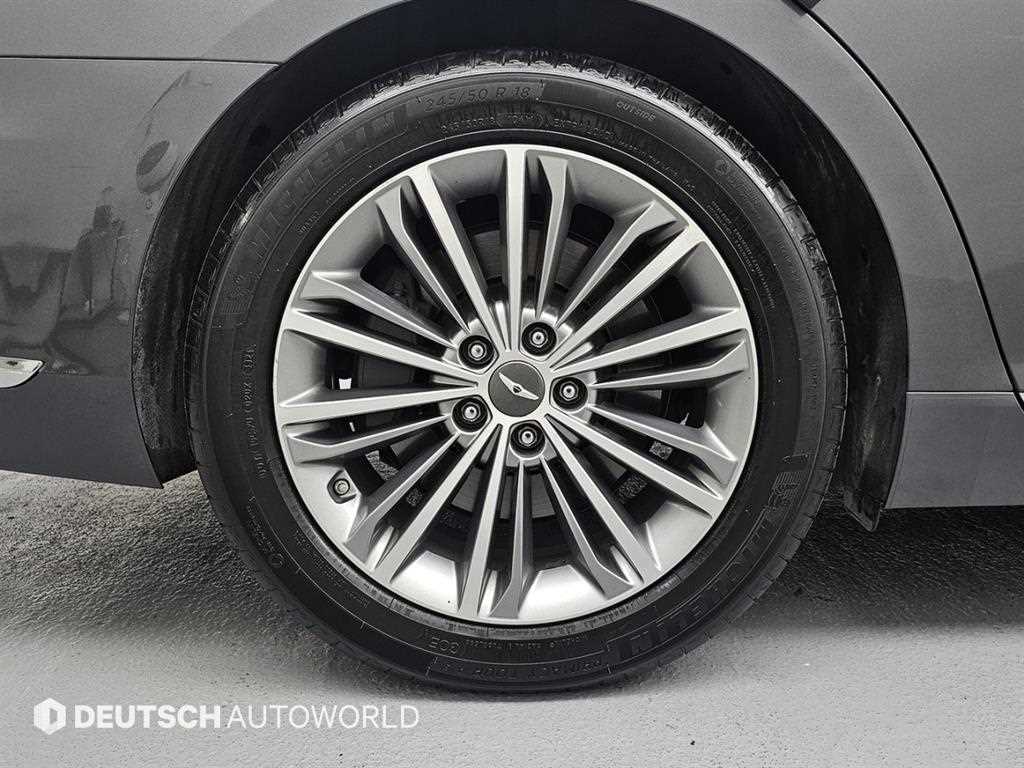 Genesis EQ900 - Vista 5