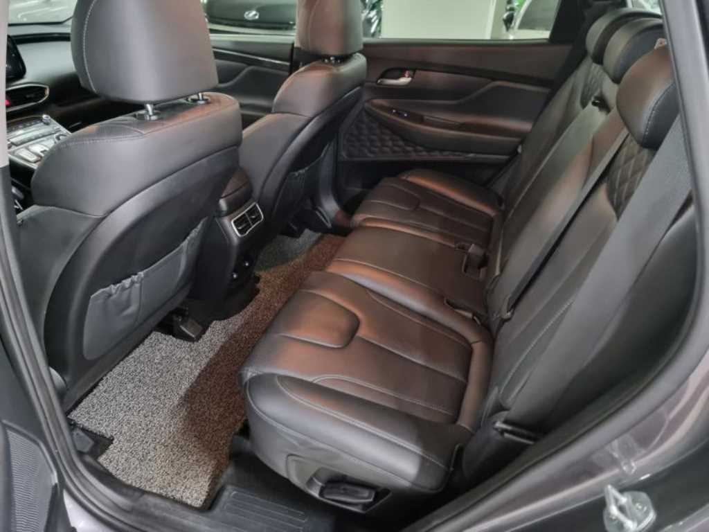 HYUNDAI Santa Fe - Vista 6