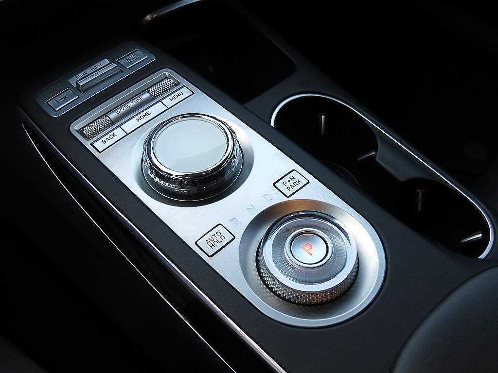 Genesis GV70 - Vista 11