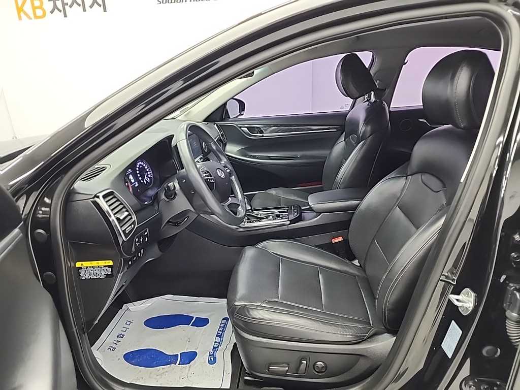 HYUNDAI Grandeur - Vista 11