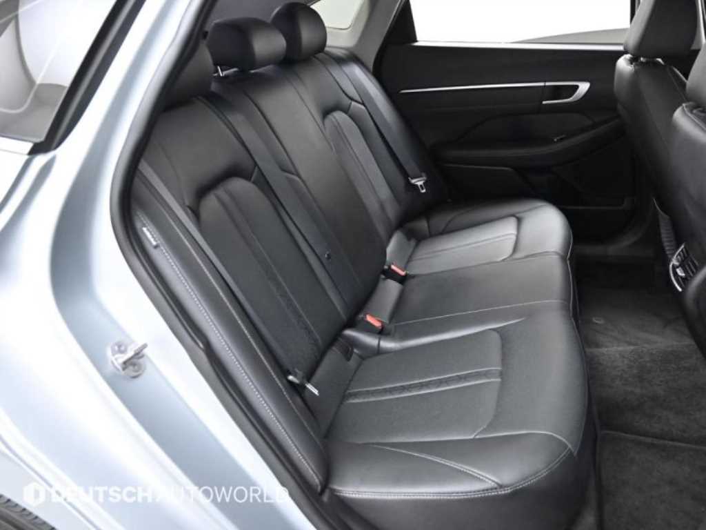 HYUNDAI Sonata - Vista 12