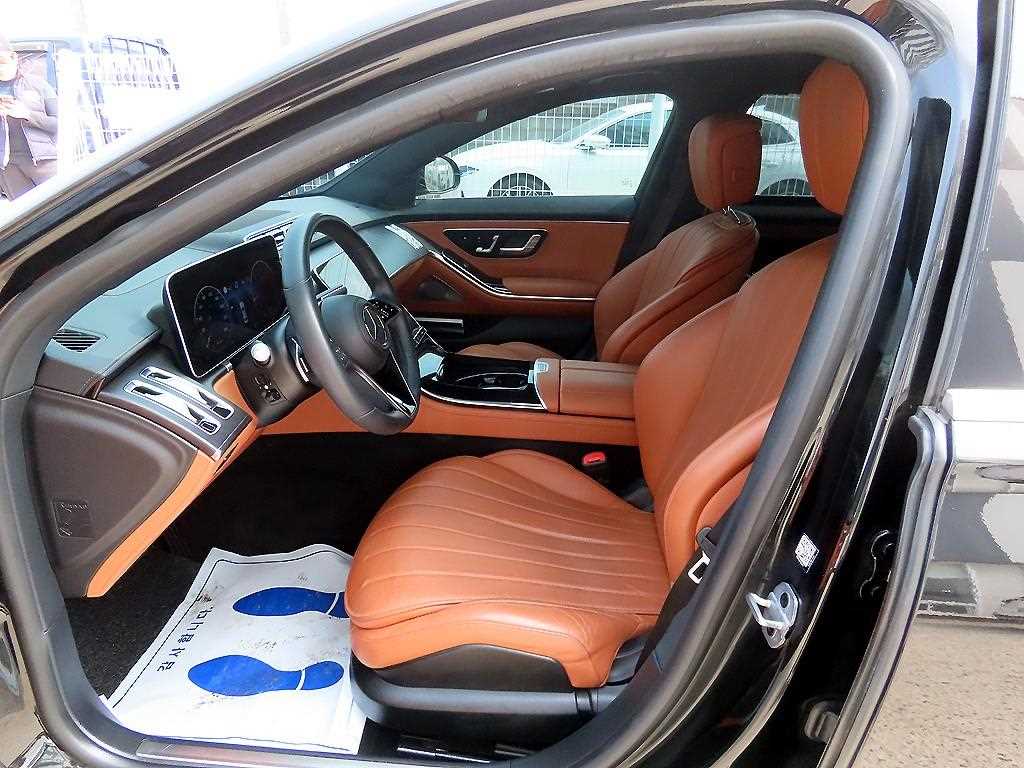 Mercedes Benz S Class - Vista 5