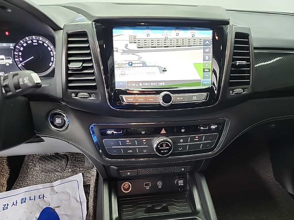 Ssangyong Rexton - Vista 10
