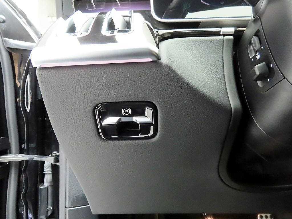 Mercedes Benz S Class - Vista 12