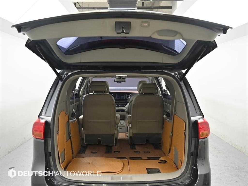 KIA Carnival 2018 Gris - Importación desde Corea - HF Imports Iquique - Foto 20