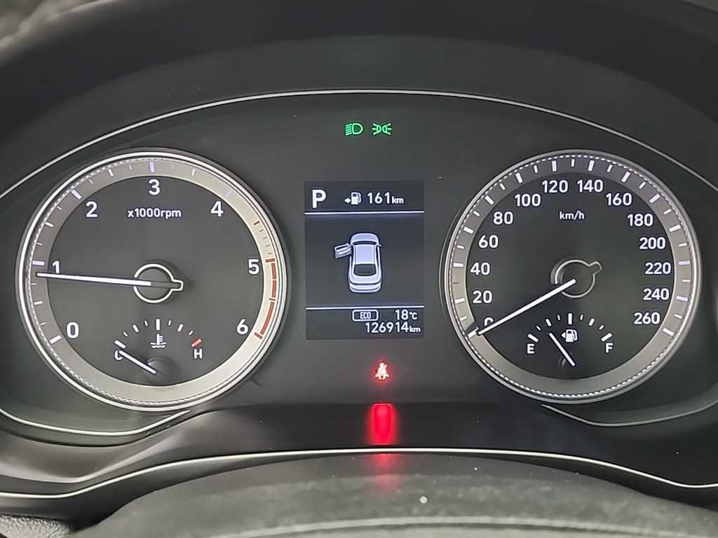 HYUNDAI Grandeur - Vista 6