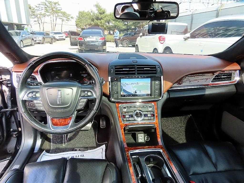 Lincoln Continental - Vista 7