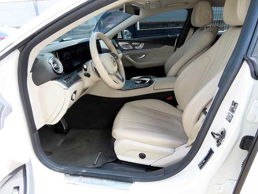 Mercedes Benz CLS Class - Vista 5