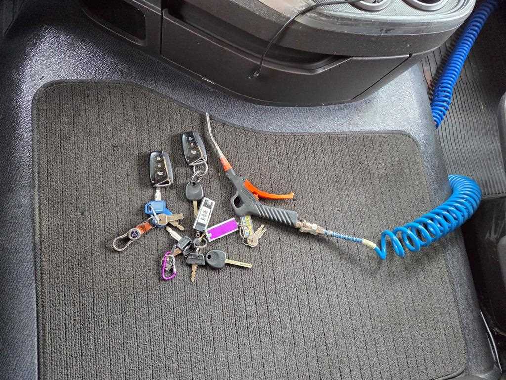 medium and large cargo truck 2018 Blanco - Importación desde Corea - HF Imports Iquique - Foto 17