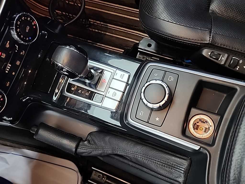 Mercedes Benz G Class (G Wagen) - Vista 8