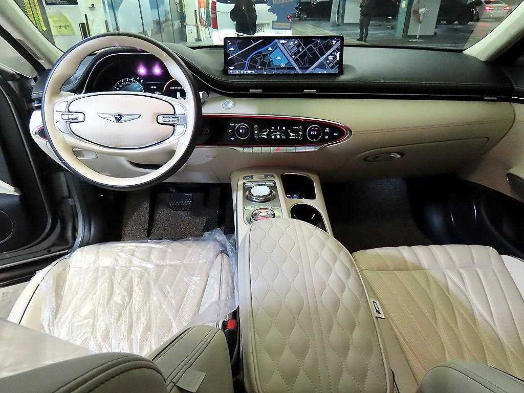 Genesis GV70 - Vista 10