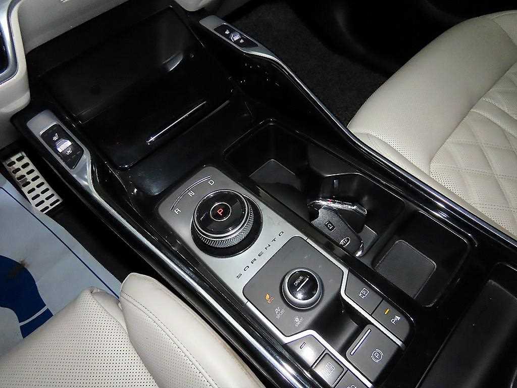 KIA Sorento - Vista 12