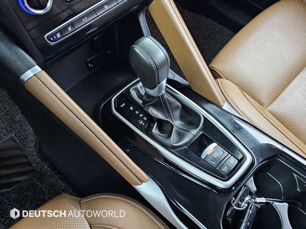 SAMSUNG QM6 - Vista 9