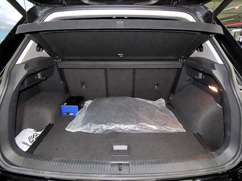 Volkswagen Tiguan 2020 Negro - Importación desde Corea - HF Imports Iquique - Foto 18