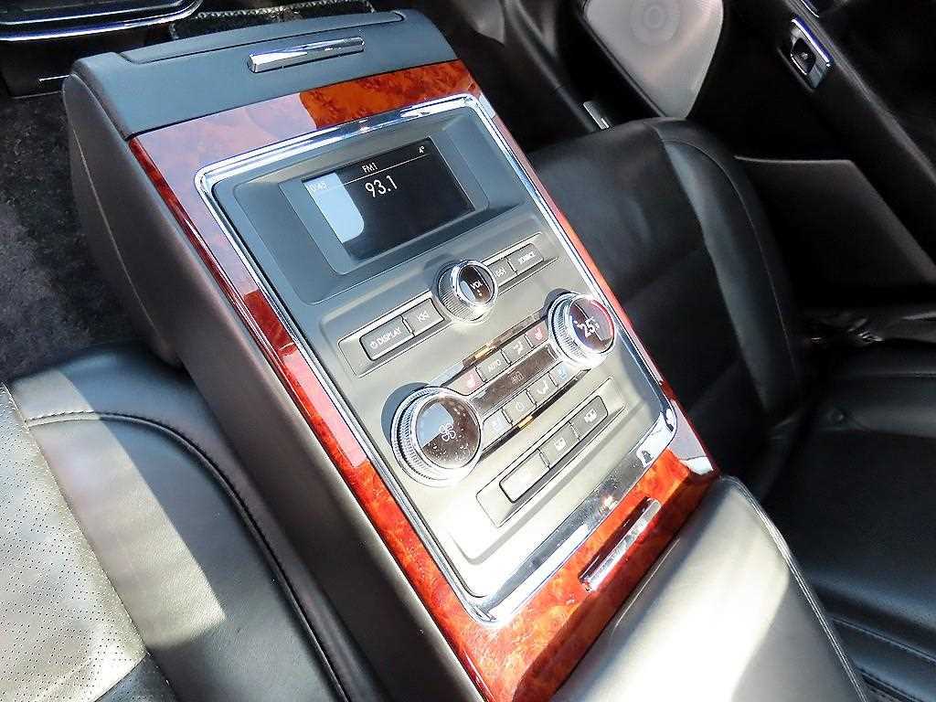 Lincoln Continental 2017 Negro - Importación desde Corea - HF Imports Iquique - Foto 16