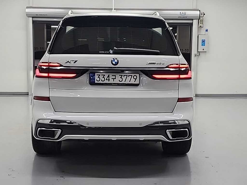BMW X7 - Vista 3