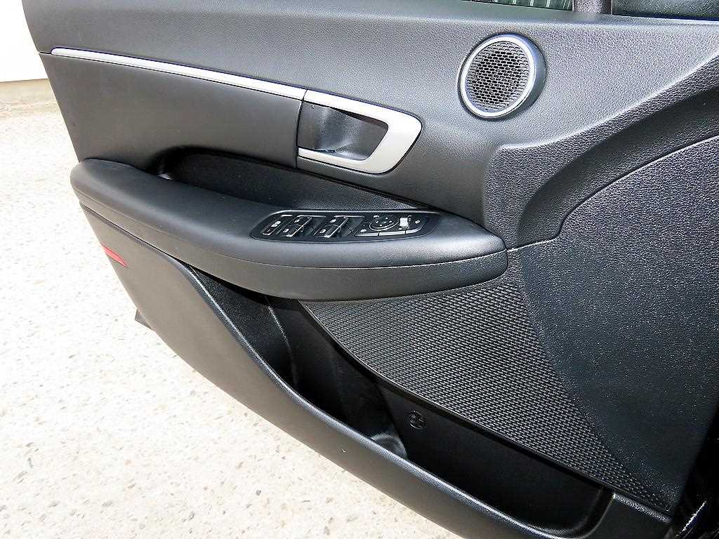 HYUNDAI Sonata - Vista 11