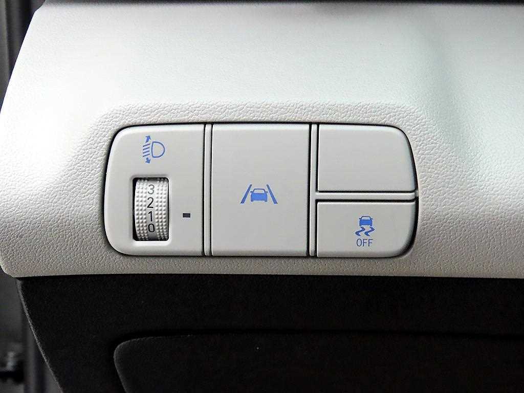 HYUNDAI Avante - Vista 12